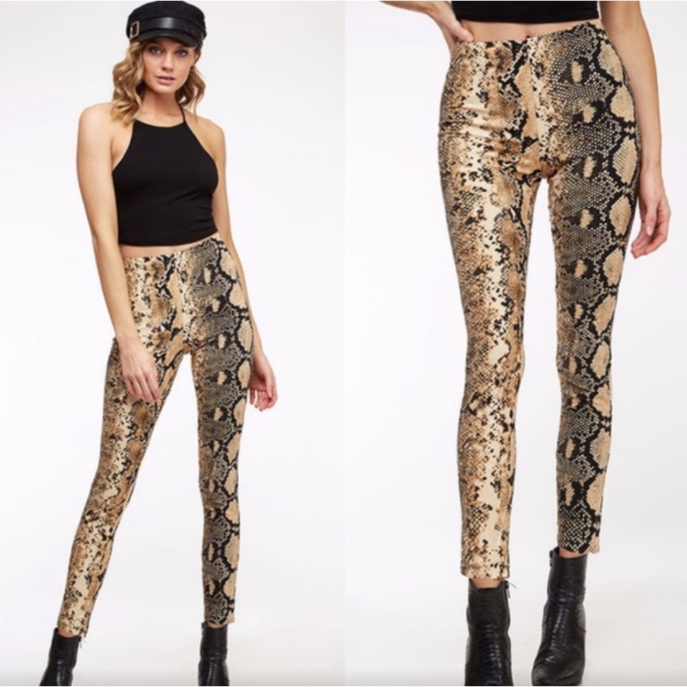 Snakeskin Print Stretchy Waist Leggings
